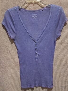 GUESS Purple Short Sleeve V-Neck Henley Top